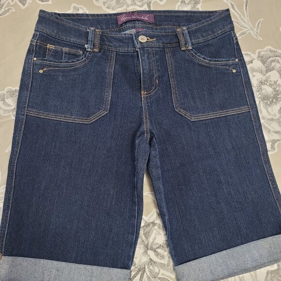 Gloria Vanderbilt Rolled Hem Dark Wash 5 Pocket Jean Shorts Size 8P - Picture 1 of 7